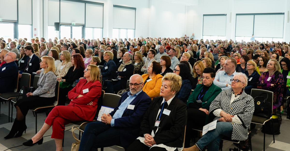 Uczestnicy seminarium "Ocenianie dla rozwoju". Fot. MEN