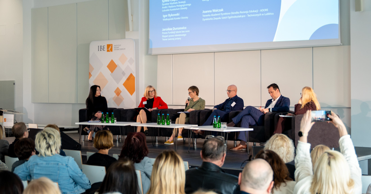 Panel dyskusyjny "Jak oceniać, by motywować uczniów do rozwoju?”