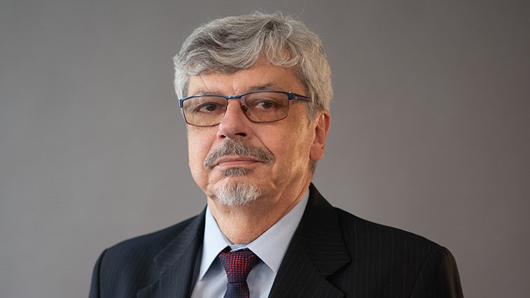 IBE Director Robert T. Ptaszek has been awarded a Belvedere Professorship