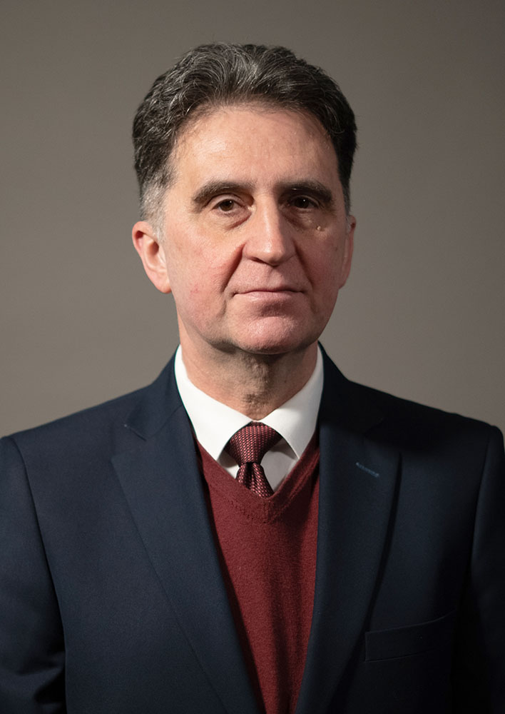 Dr Paweł Gondek